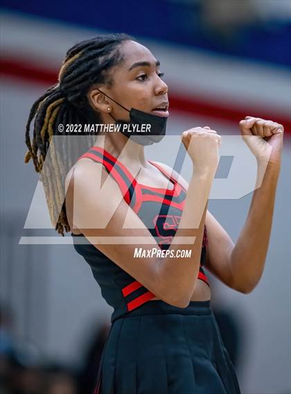 Thumbnail 3 in Seventy-First vs Terry Sanford (NCHSAA 3A - Second Round) photogallery.