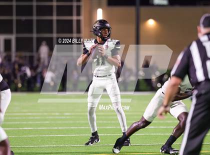 Thumbnail 1 in Conroe vs. Aldine Davis (UIL 6A Bi-District Playoff Football) photogallery.