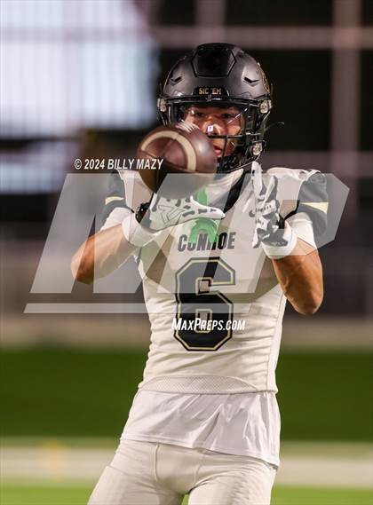 Thumbnail 2 in Conroe vs. Aldine Davis (UIL 6A Bi-District Playoff Football) photogallery.