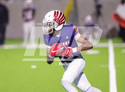 Thumbnail 3 in Conroe vs. Aldine Davis (UIL 6A Bi-District Playoff Football) photogallery.