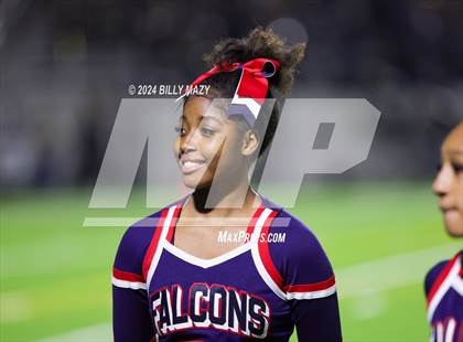 Thumbnail 2 in Conroe vs. Aldine Davis (UIL 6A Bi-District Playoff Football) photogallery.