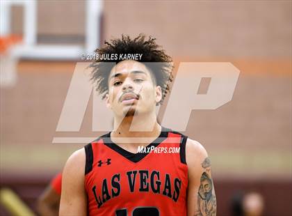 Thumbnail 2 in Las Vegas vs Faith Lutheran photogallery.