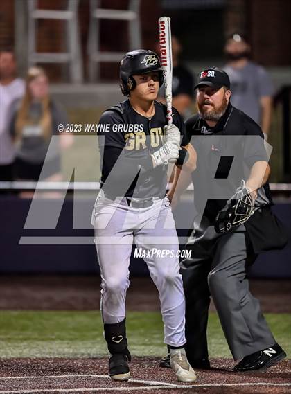 Thumbnail 1 in Lindale vs. Pleasant Grove (UIL 4A Regional Quarterfinal) photogallery.