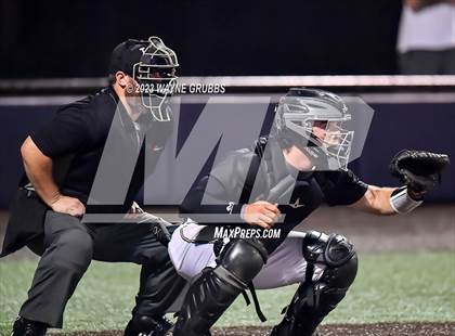 Thumbnail 3 in Lindale vs. Pleasant Grove (UIL 4A Regional Quarterfinal) photogallery.