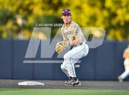 Thumbnail 1 in Lindale vs. Pleasant Grove (UIL 4A Regional Quarterfinal) photogallery.