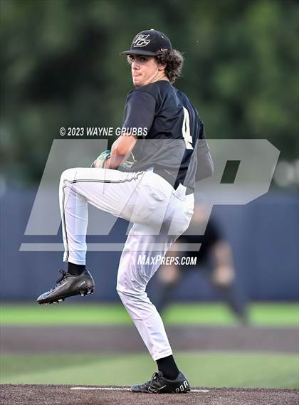 Thumbnail 2 in Lindale vs. Pleasant Grove (UIL 4A Regional Quarterfinal) photogallery.