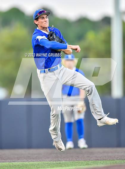 Thumbnail 2 in Lindale vs. Pleasant Grove (UIL 4A Regional Quarterfinal) photogallery.