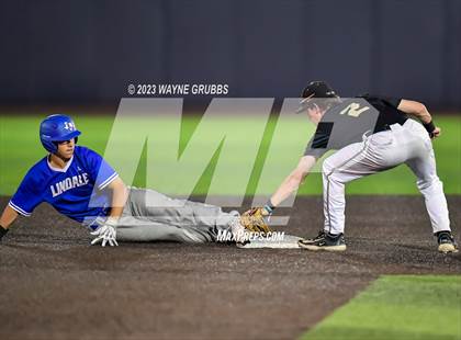 Thumbnail 2 in Lindale vs. Pleasant Grove (UIL 4A Regional Quarterfinal) photogallery.