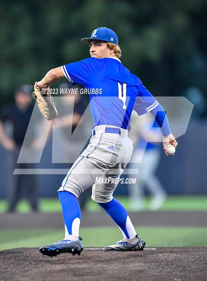 Thumbnail 1 in Lindale vs. Pleasant Grove (UIL 4A Regional Quarterfinal) photogallery.