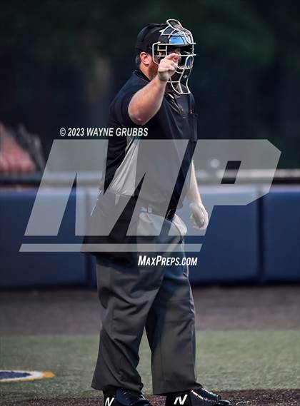 Thumbnail 3 in Lindale vs. Pleasant Grove (UIL 4A Regional Quarterfinal) photogallery.