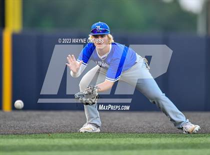Thumbnail 2 in Lindale vs. Pleasant Grove (UIL 4A Regional Quarterfinal) photogallery.