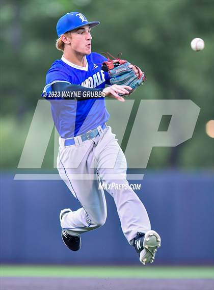 Thumbnail 1 in Lindale vs. Pleasant Grove (UIL 4A Regional Quarterfinal) photogallery.