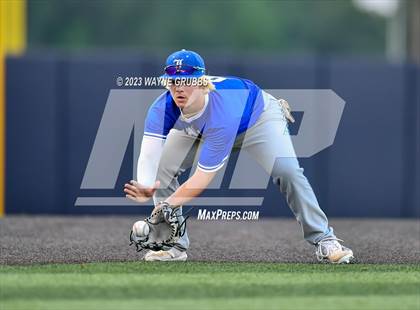 Thumbnail 3 in Lindale vs. Pleasant Grove (UIL 4A Regional Quarterfinal) photogallery.