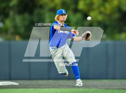 Thumbnail 2 in Lindale vs. Pleasant Grove (UIL 4A Regional Quarterfinal) photogallery.