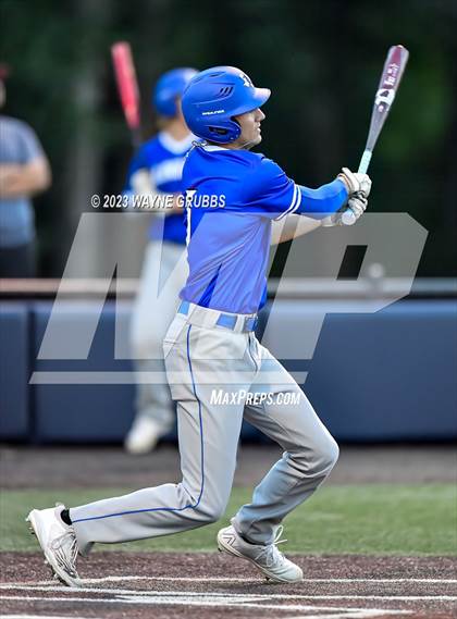 Thumbnail 1 in Lindale vs. Pleasant Grove (UIL 4A Regional Quarterfinal) photogallery.