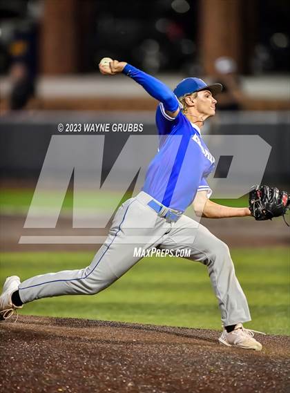 Thumbnail 2 in Lindale vs. Pleasant Grove (UIL 4A Regional Quarterfinal) photogallery.