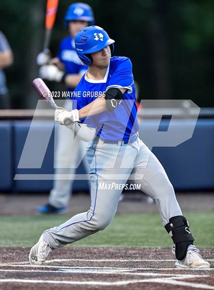 Thumbnail 2 in Lindale vs. Pleasant Grove (UIL 4A Regional Quarterfinal) photogallery.