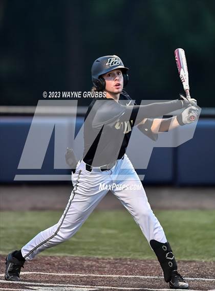 Thumbnail 2 in Lindale vs. Pleasant Grove (UIL 4A Regional Quarterfinal) photogallery.