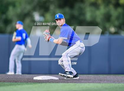 Thumbnail 2 in Lindale vs. Pleasant Grove (UIL 4A Regional Quarterfinal) photogallery.