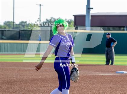 Thumbnail 2 in Crosby vs. Angleton (UIL 5A D1 Softball Area)  photogallery.