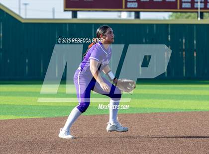 Thumbnail 2 in Crosby vs. Angleton (UIL 5A D1 Softball Area)  photogallery.