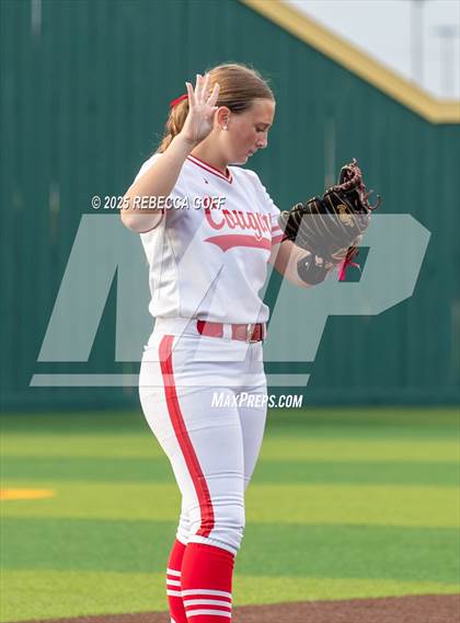 Thumbnail 3 in Crosby vs. Angleton (UIL 5A D1 Softball Area)  photogallery.