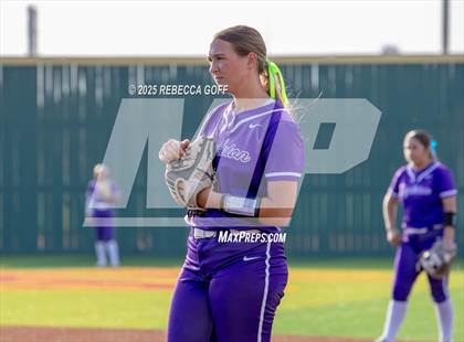 Thumbnail 3 in Crosby vs. Angleton (UIL 5A D1 Softball Area)  photogallery.
