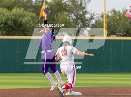 Thumbnail 3 in Crosby vs. Angleton (UIL 5A D1 Softball Area)  photogallery.