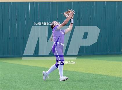 Thumbnail 3 in Crosby vs. Angleton (UIL 5A D1 Softball Area)  photogallery.