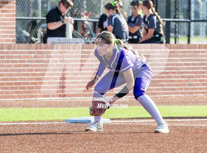 Thumbnail 3 in Crosby vs. Angleton (UIL 5A D1 Softball Area)  photogallery.