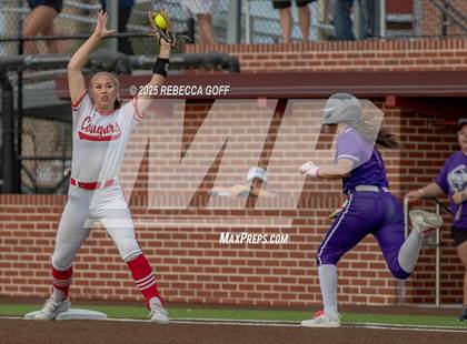 Thumbnail 3 in Crosby vs. Angleton (UIL 5A D1 Softball Area)  photogallery.