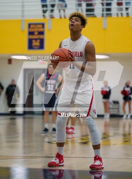 Thumbnail 2 in Terre Haute North Vigo vs. Plainfield (IHSAA 4A Sectional) photogallery.