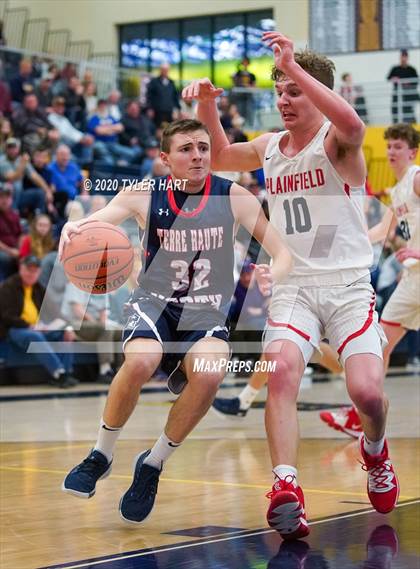 Thumbnail 3 in Terre Haute North Vigo vs. Plainfield (IHSAA 4A Sectional) photogallery.