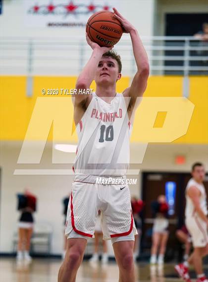 Thumbnail 3 in Terre Haute North Vigo vs. Plainfield (IHSAA 4A Sectional) photogallery.