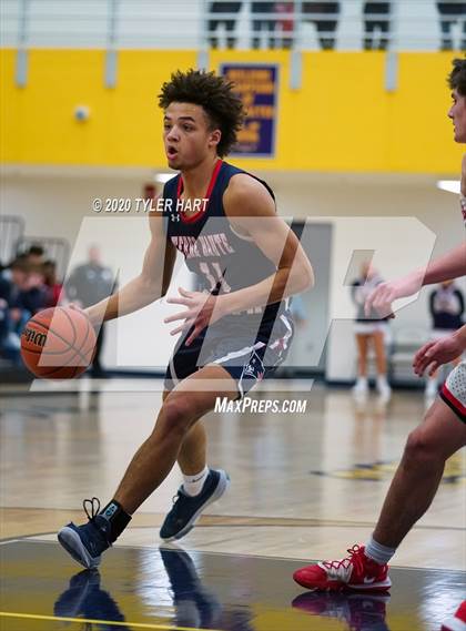 Thumbnail 2 in Terre Haute North Vigo vs. Plainfield (IHSAA 4A Sectional) photogallery.