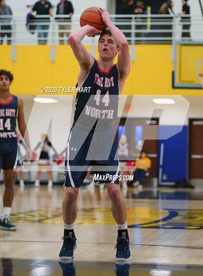 Thumbnail 3 in Terre Haute North Vigo vs. Plainfield (IHSAA 4A Sectional) photogallery.