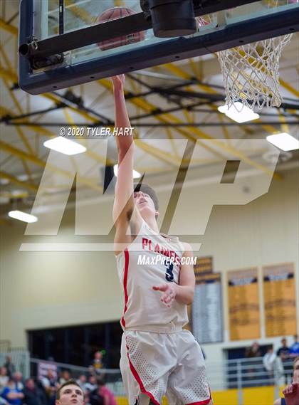 Thumbnail 3 in Terre Haute North Vigo vs. Plainfield (IHSAA 4A Sectional) photogallery.