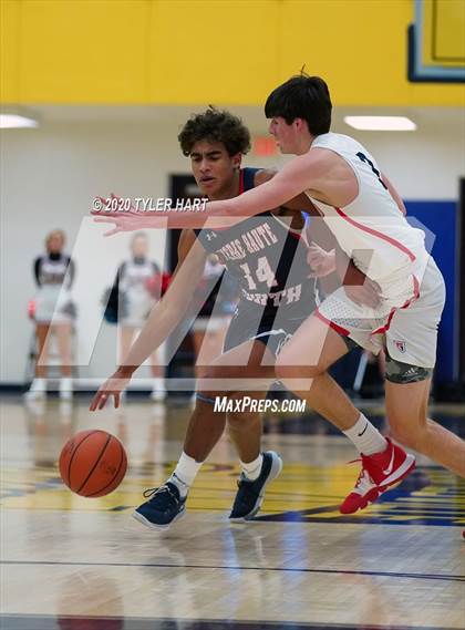 Thumbnail 3 in Terre Haute North Vigo vs. Plainfield (IHSAA 4A Sectional) photogallery.