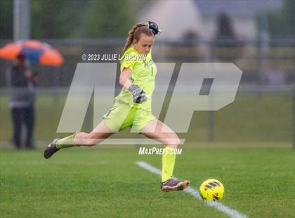 Thumbnail 2 in Noblesville vs Hamilton Southeastern (IHSAA Sectional 8 semi-final playoff) photogallery.