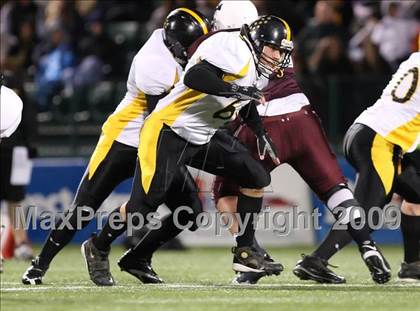 Thumbnail 2 in McQuaid vs. Aquinas (Section 5 Class A Final) photogallery.