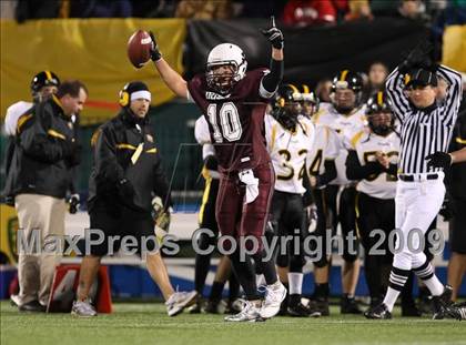 Thumbnail 1 in McQuaid vs. Aquinas (Section 5 Class A Final) photogallery.