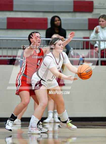 Thumbnail 2 in Clarksville @ Morrilton photogallery.