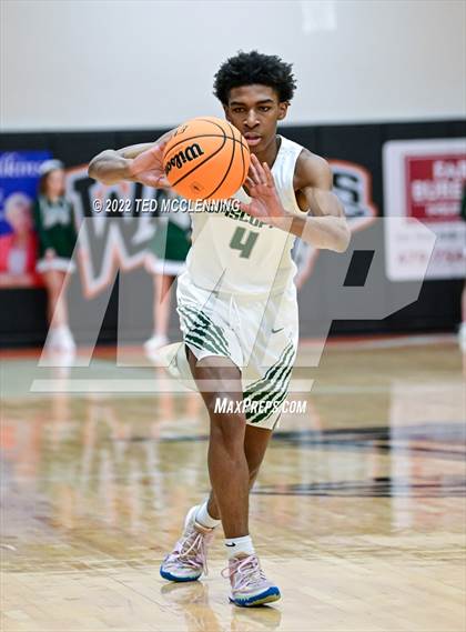 Thumbnail 2 in  Episcopal vs Perryville  photogallery.