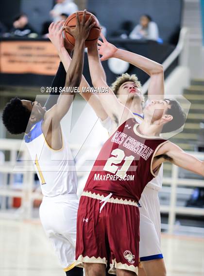 Thumbnail 3 in Oaks Christian vs Westlake photogallery.
