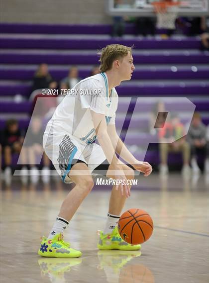 Thumbnail 2 in Kimball vs. Farmington (Lehi Holiday Hoopfest) photogallery.