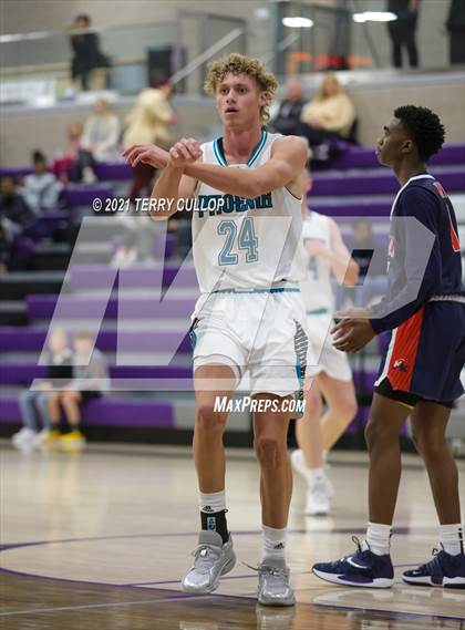 Thumbnail 1 in Kimball vs. Farmington (Lehi Holiday Hoopfest) photogallery.