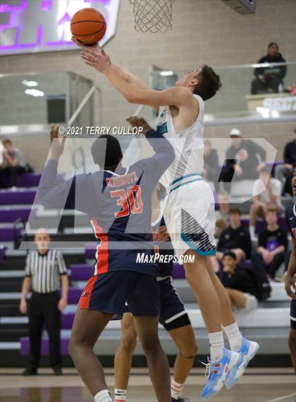 Thumbnail 3 in Kimball vs. Farmington (Lehi Holiday Hoopfest) photogallery.