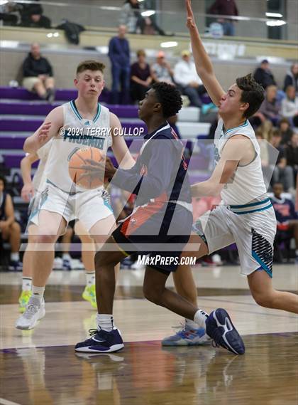 Thumbnail 3 in Kimball vs. Farmington (Lehi Holiday Hoopfest) photogallery.