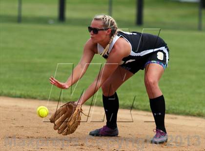 Thumbnail 1 in Curwensville vs Redbank Valley (PIAA District IX Class AA Final) photogallery.