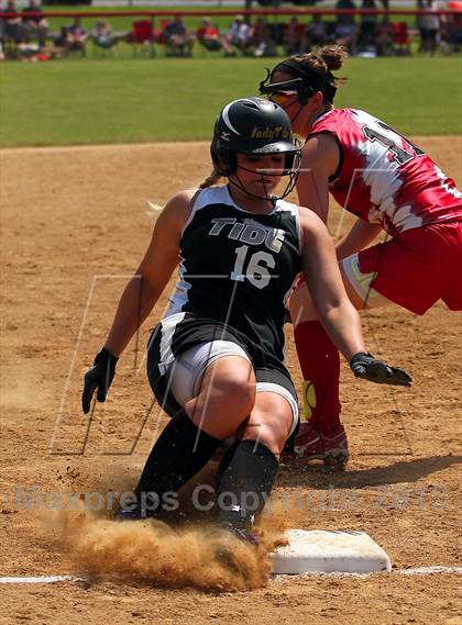 Thumbnail 2 in Curwensville vs Redbank Valley (PIAA District IX Class AA Final) photogallery.